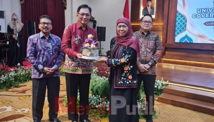 Wujudkan UHC, 21 Daerah Terima Penghargaan dari Khofifah