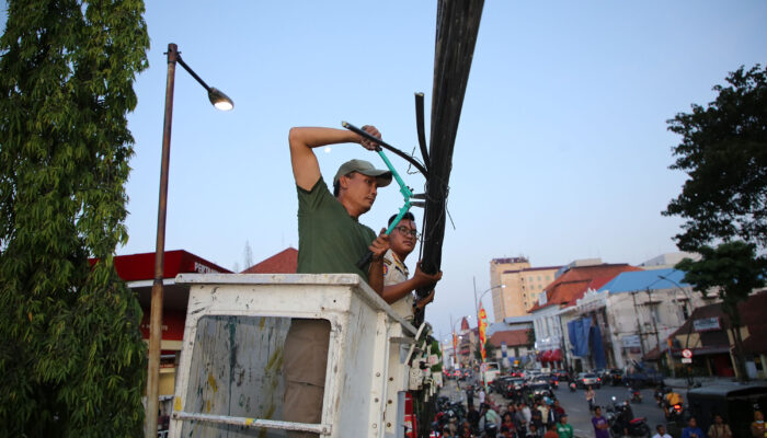 penataan-jaringan-kabel-bawah-tanah