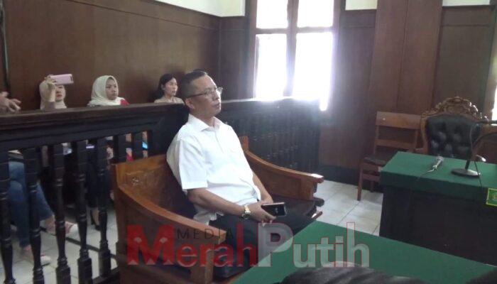 ijazah-palsu-pengacara-robert-simangungsong