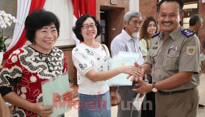 serahkan-39-sertifikat-hgb-kepada-warga
