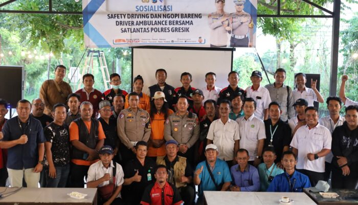ngopi-bareng-driver-ambulans-di-gresik