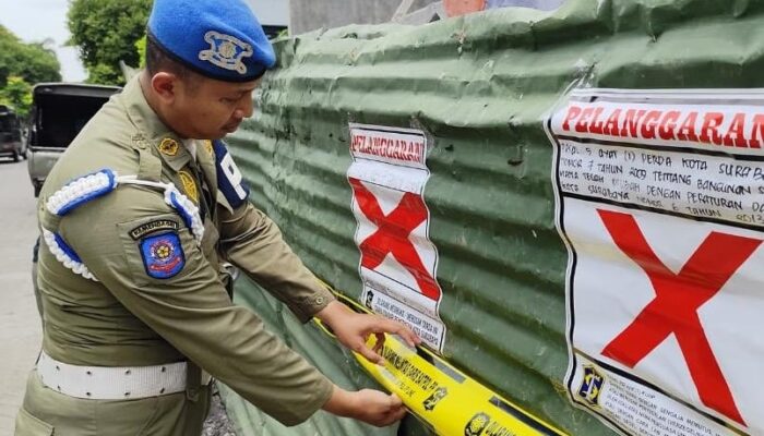 wali-kota-eri-ajak-laporkan-pabrik-tak-izin