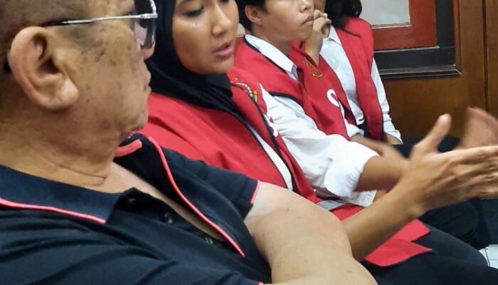 tiga-wanita-divonis-penjara-karena-ekstasi