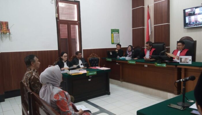 terdakwa-ijazah-palsu-unitomo-tarif-rp-1-juta