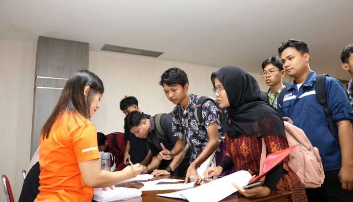 eri-cahyadi-pastikan-bantuan-ukt-mahasiswa