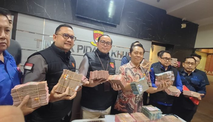 skandal-pungli-esdm-jatim-uang-tambang-pegawai