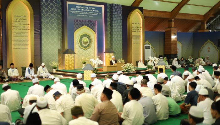 khataman-akbar-peringati-haul-kadirun-yahya