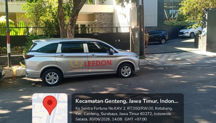parkir-di-badan-jalan-ketabang-leedon-hotel