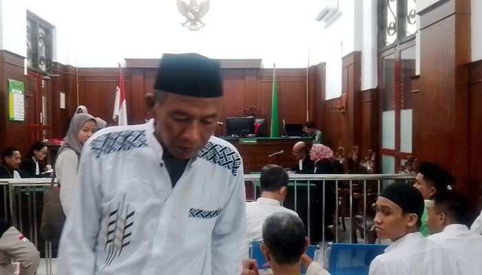 direktur-pt-kurnia-sukses-semesta-penyelundupan