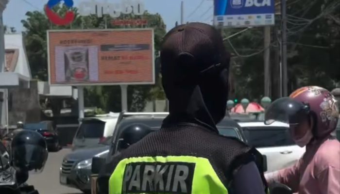 eri-cahyadi-evaluasi-parkir-jukir-diganti