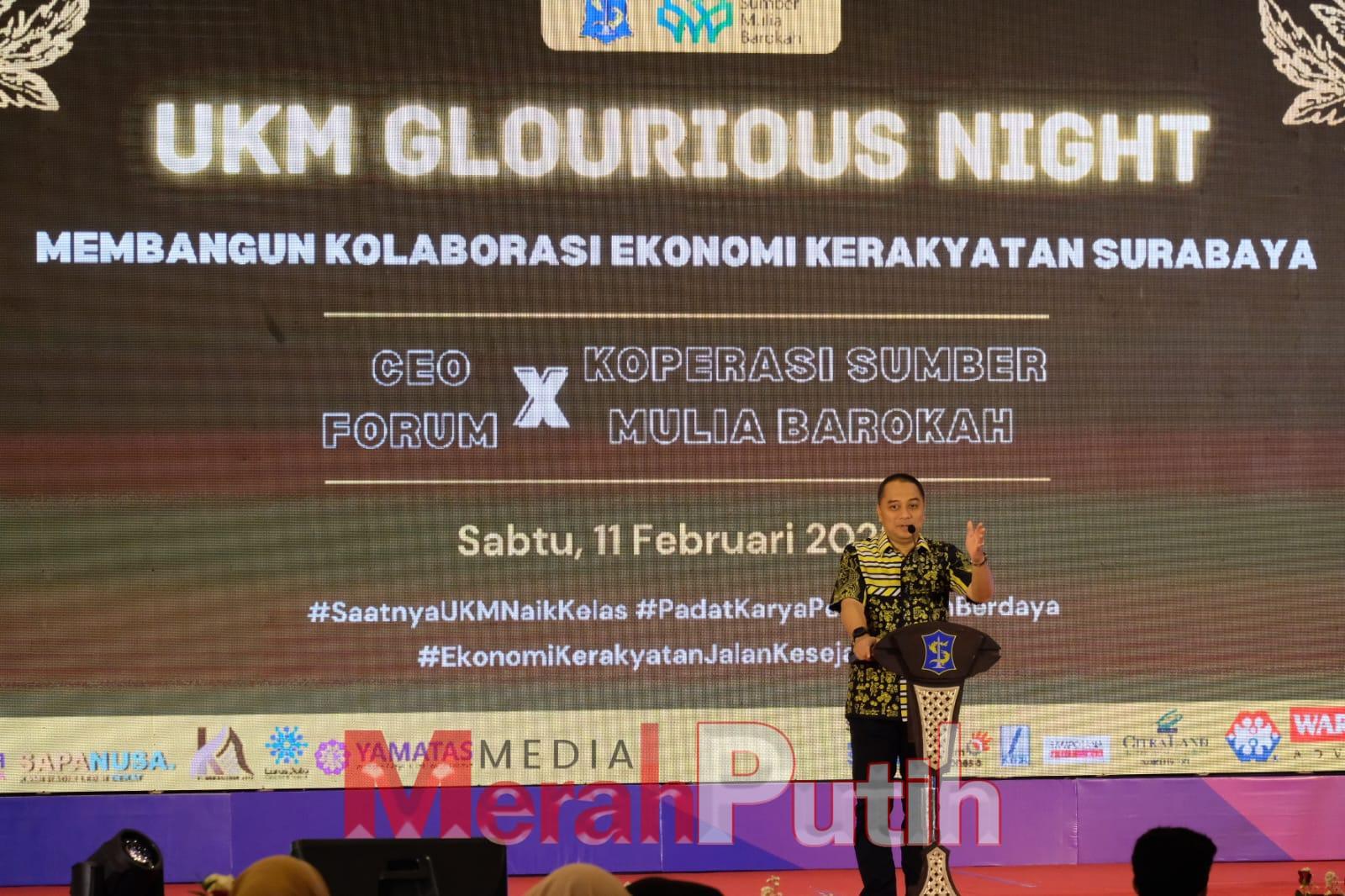 UKM Glourious Night di Graha YKP Surabaya, berlangsung meriah, Sabtu (11/2) malam, , Wali Kota Surabaya Eri Cahyadi UMKM adalah penggerak ekonomi masyarakat. Karenanya, untuk melepas pengangguran dan kemiskinan, Pemkot Surabaya bergeraknya melalui program padat karya pemberdayaan UMKM I MMP I dok humas.
