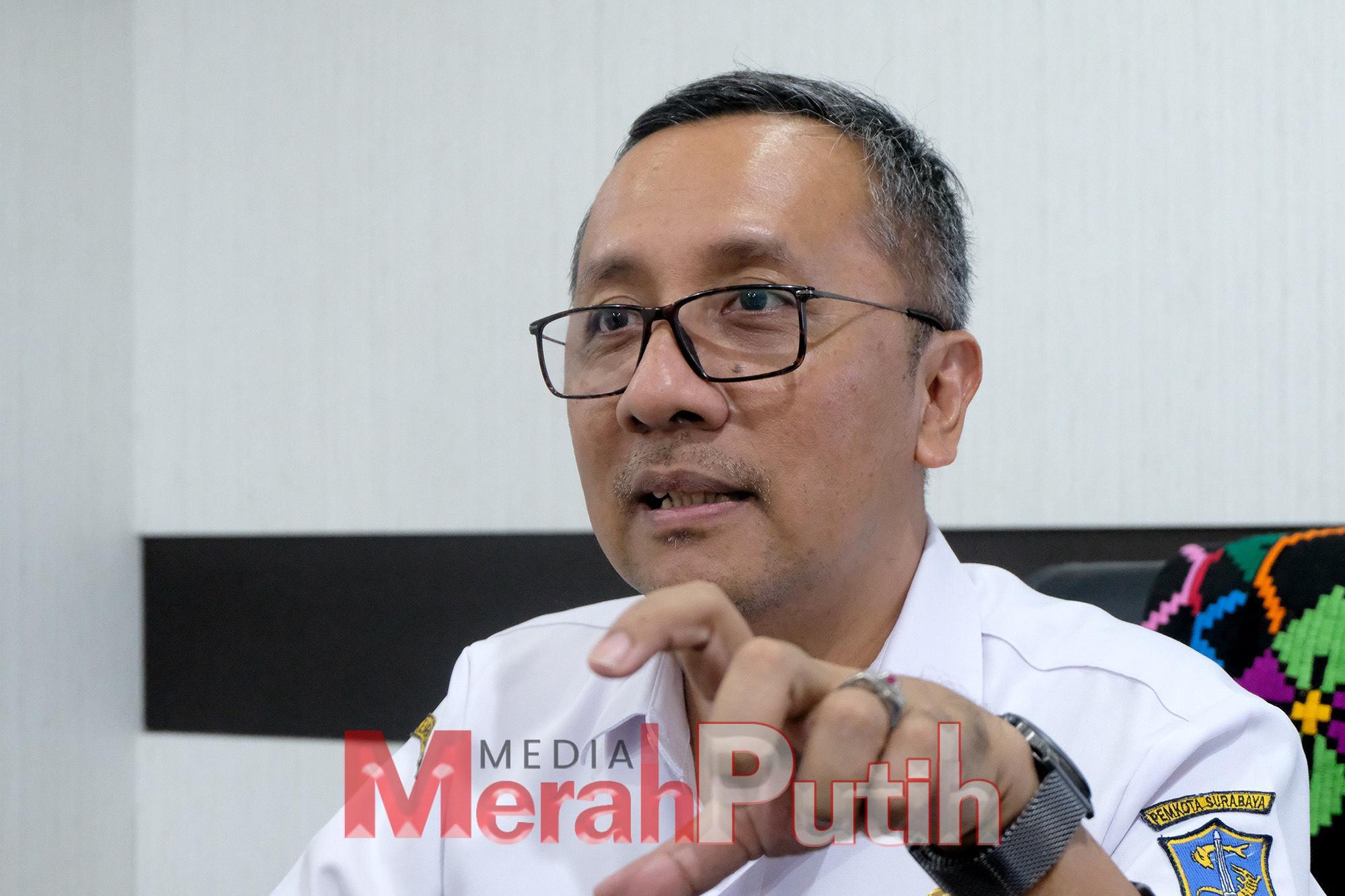 Kepala Dispendukcapil Kota Surabaya Agus Imam Sonhaji I dok.
