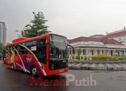Pertama di Indonesia, Kemenhub Launching Bus Listrik di Surabaya