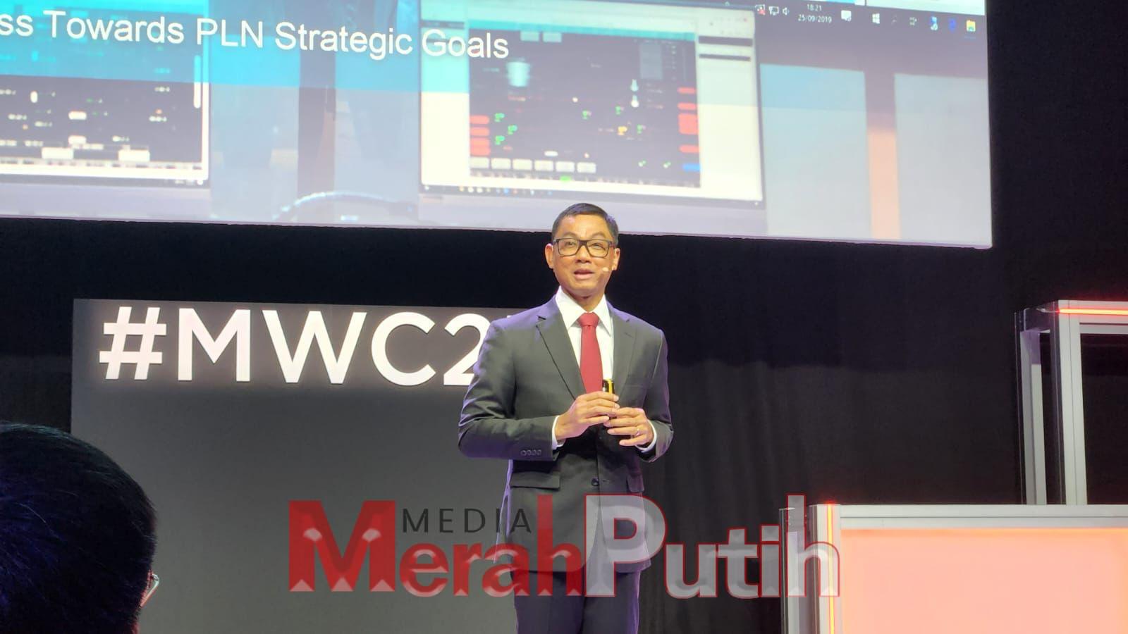 Direktur Utama PT PLN, Darmawan Prasodjo menjadi pembicara pada ajang Mobile World Congress (MWC) 2023 di Barcelona, Senin (27/2) I MMP dok PLN.