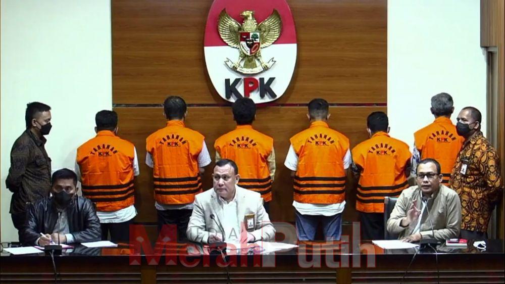 kpk-segera-sidangkan-bupati-latif-amin-imron