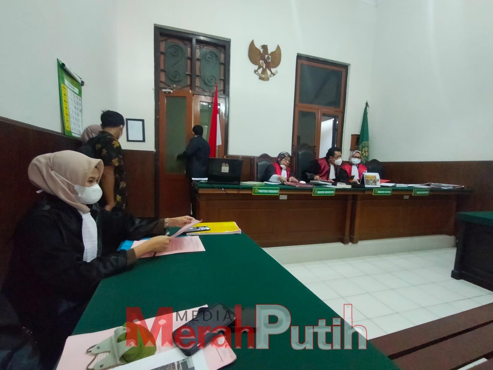 kasus pembobolan rekening bank BCA
