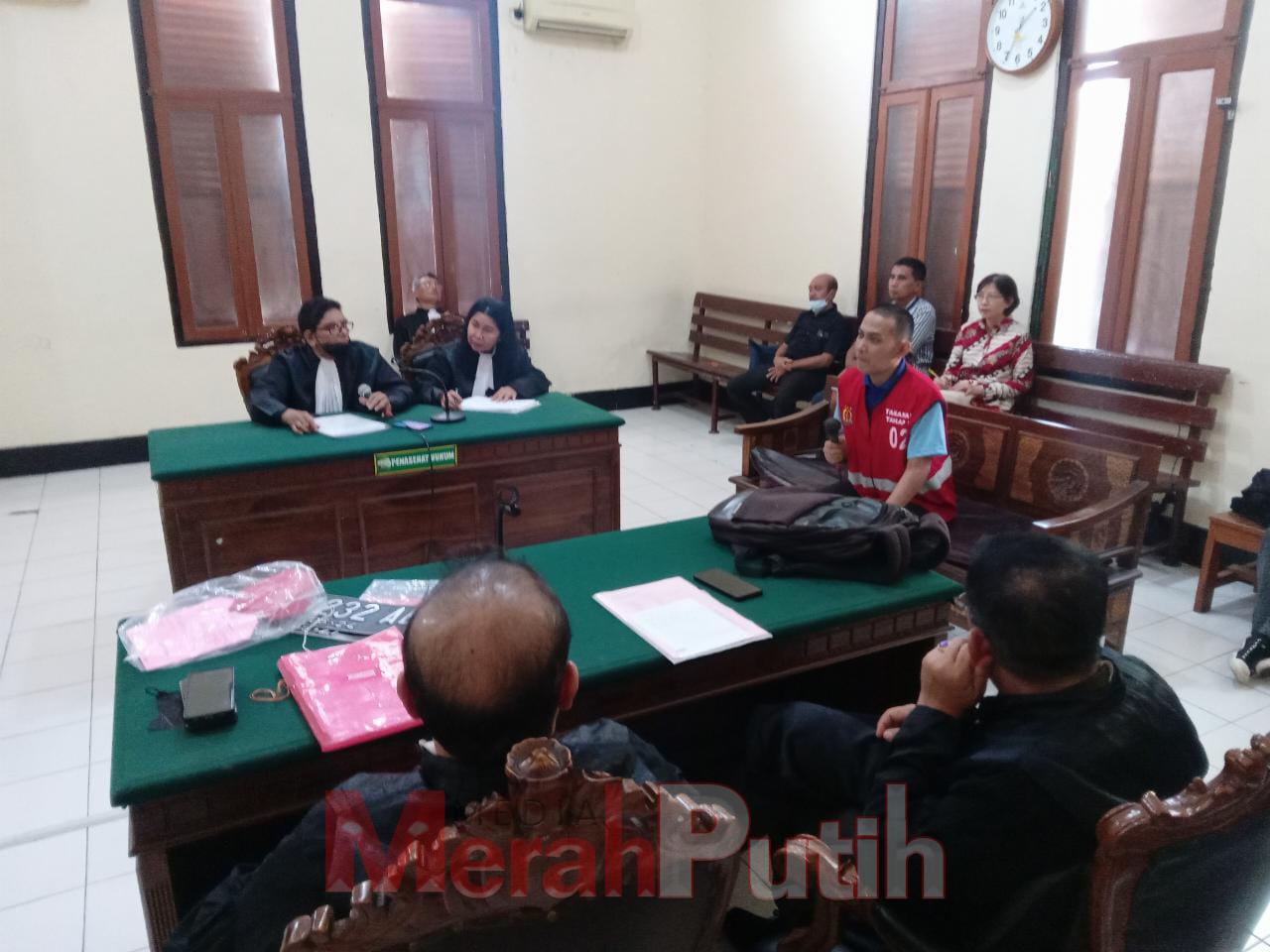 roberto-beberkan-pemerasan-dan-penganiayaan