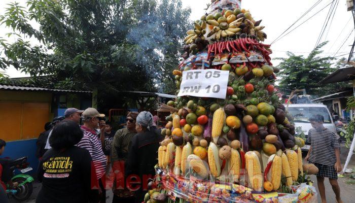 Meriah Tradisi Sedekah Bumi di Kampung Petemon