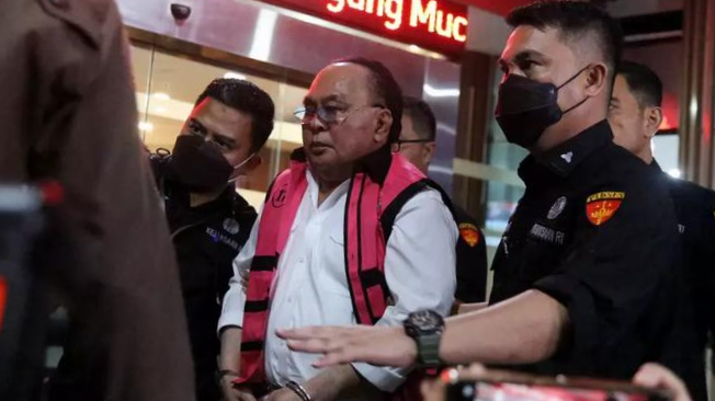 politisi-pdip-ismail-thomas-ditangkap-kejagung