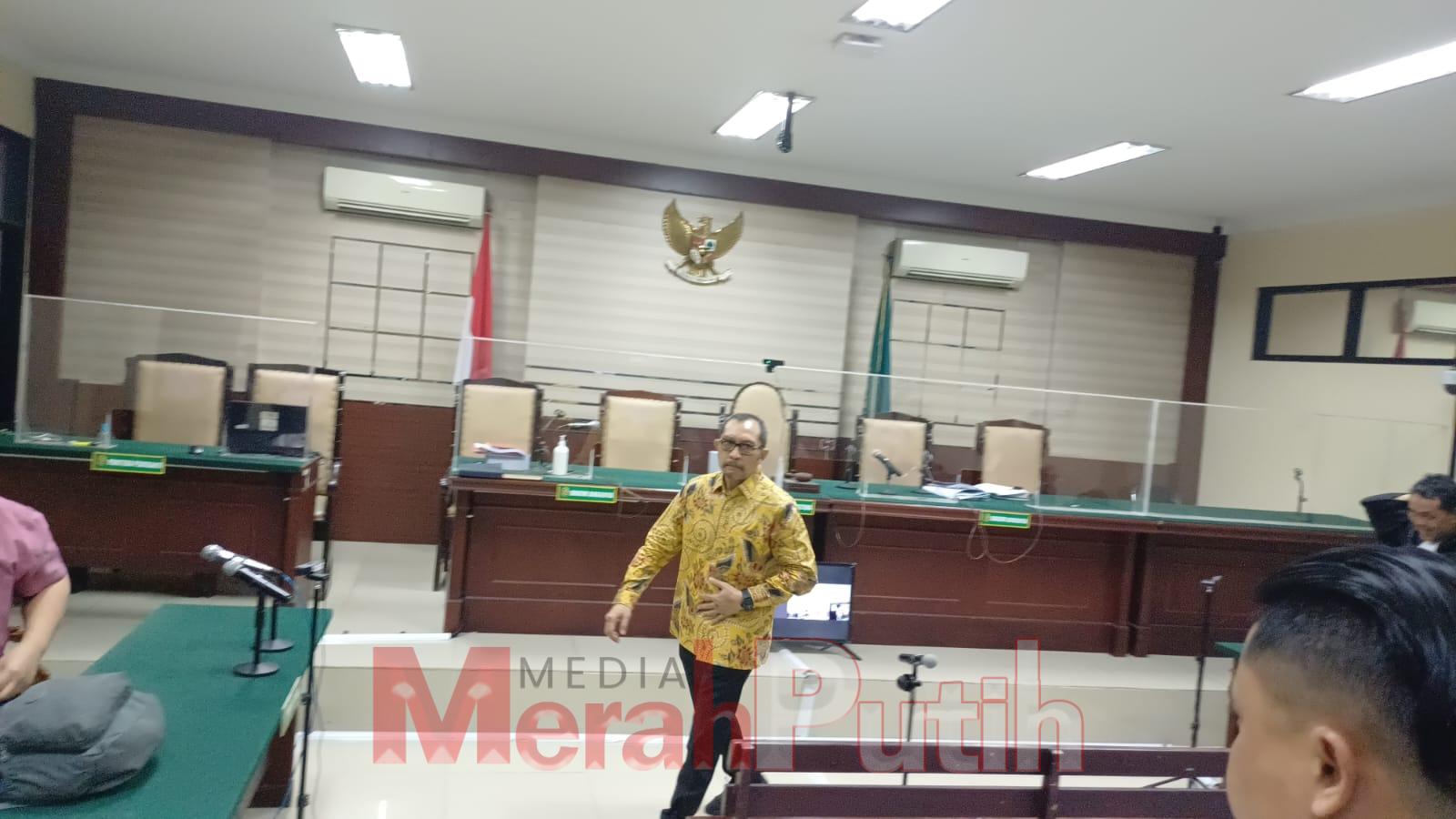 korupsi-dana-hibah-sahat-tua-divonis-penjara