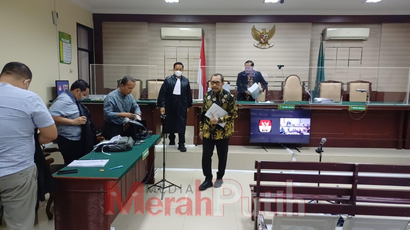 jpu-kpk-tuntut-sahat-12-tahun-penjara