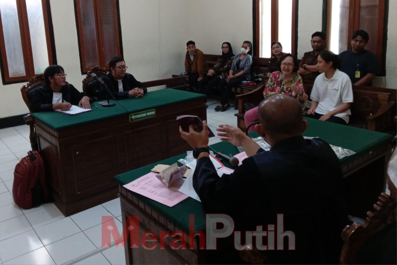 paspor-palsu-wang-yali-wna-asal-tiongkok