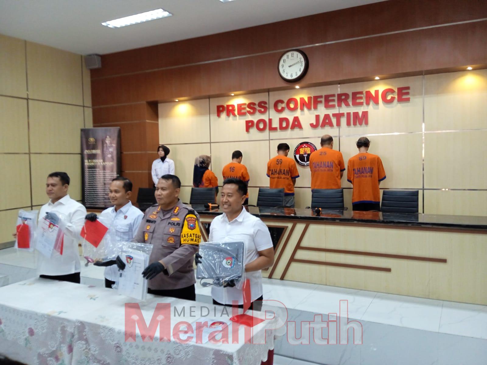 Jerat Mafia Tanah di Malang: Sertifikat Ganda Picu Laporan Puluhan Warga ke Polda Jatim Jerat Mafia Tanah di Malang: Sertifikat Ganda Picu Laporan Puluhan Warga ke Polda Jatim