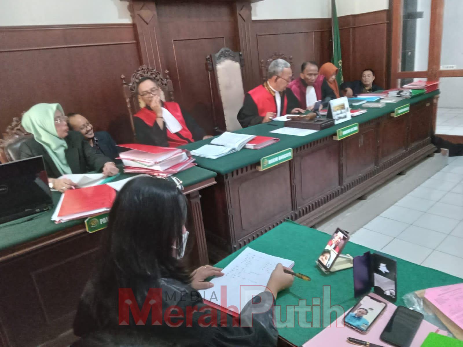 pengacara-sumardi-ika-dibui-6-tahun-penjara