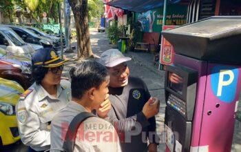 Dishub Surabaya Optimalkan Pembayaran Parkir via QRIS dan Voucher