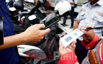 Warga belum Siap Bayar Parkir via QRIS? Ada Voucher Langganan jadi Solusi