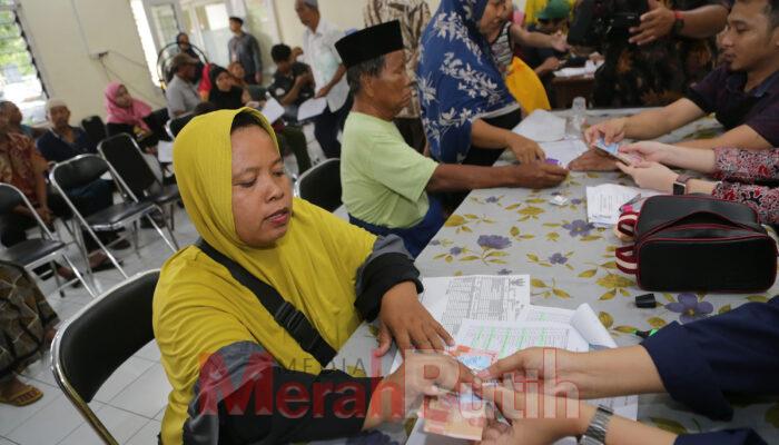 BLT Permakanan di Surbaya Sasar 8.310 Warga