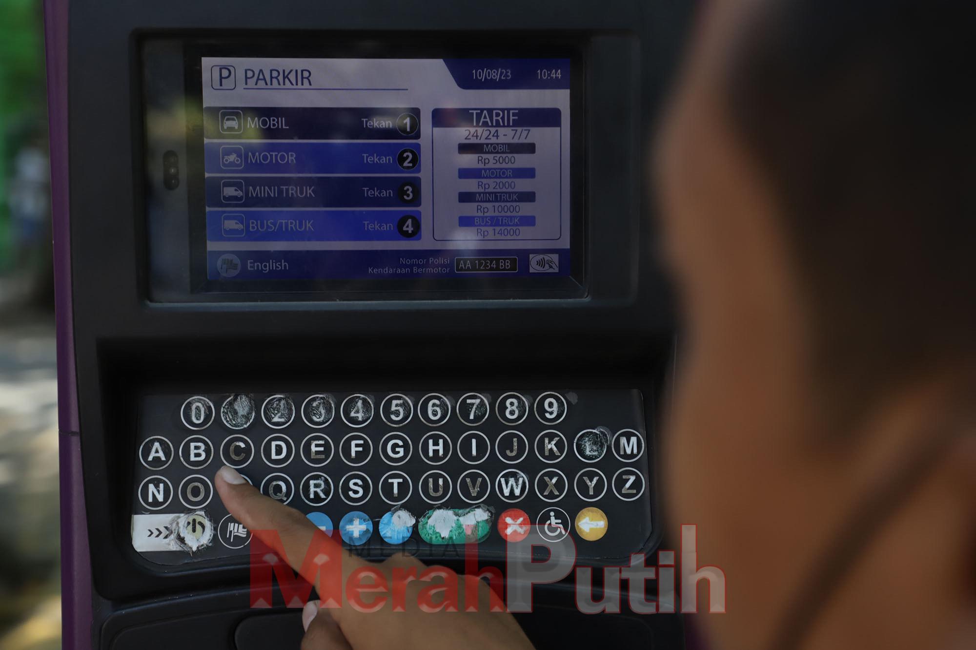 bayar-parkir-nontunai-diterapkan-februari-2024
