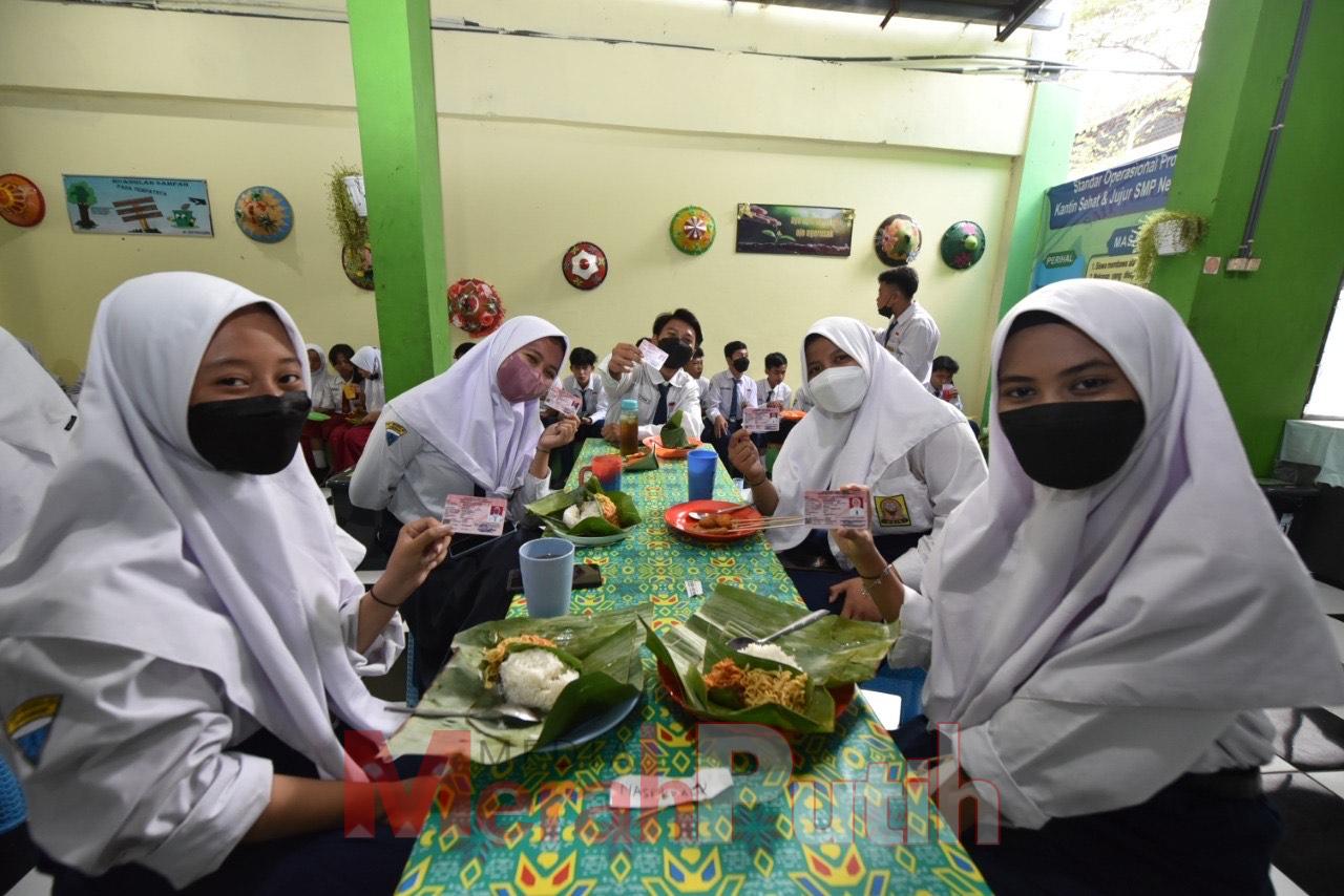 pelajar-surabaya-sudah-gunakan-katepay