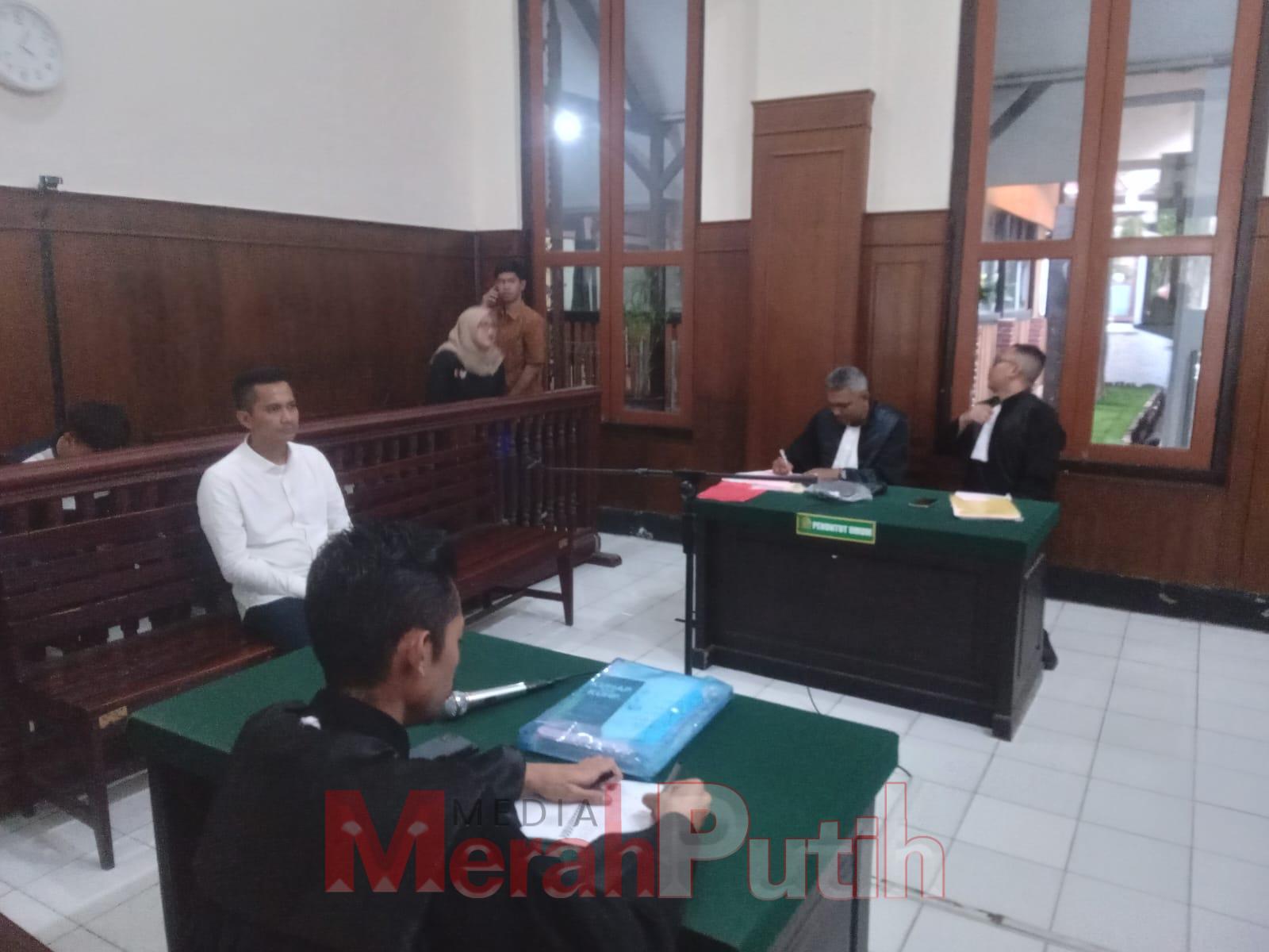 hakim-vonis-perkara-ksp-intidana-onslag