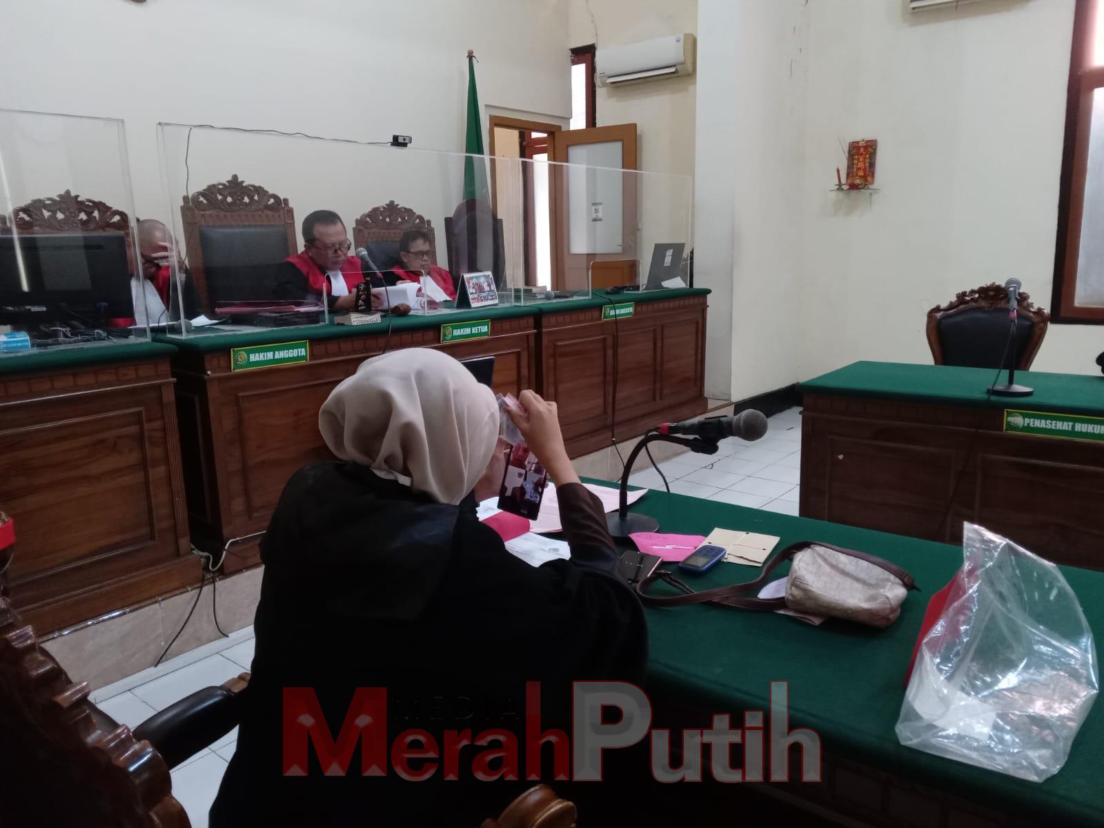 pengedar-narkoba-residivis-kasus-yang-sama di PN Surabaya, Senin (29/04) I MMP I Totok Prastyo