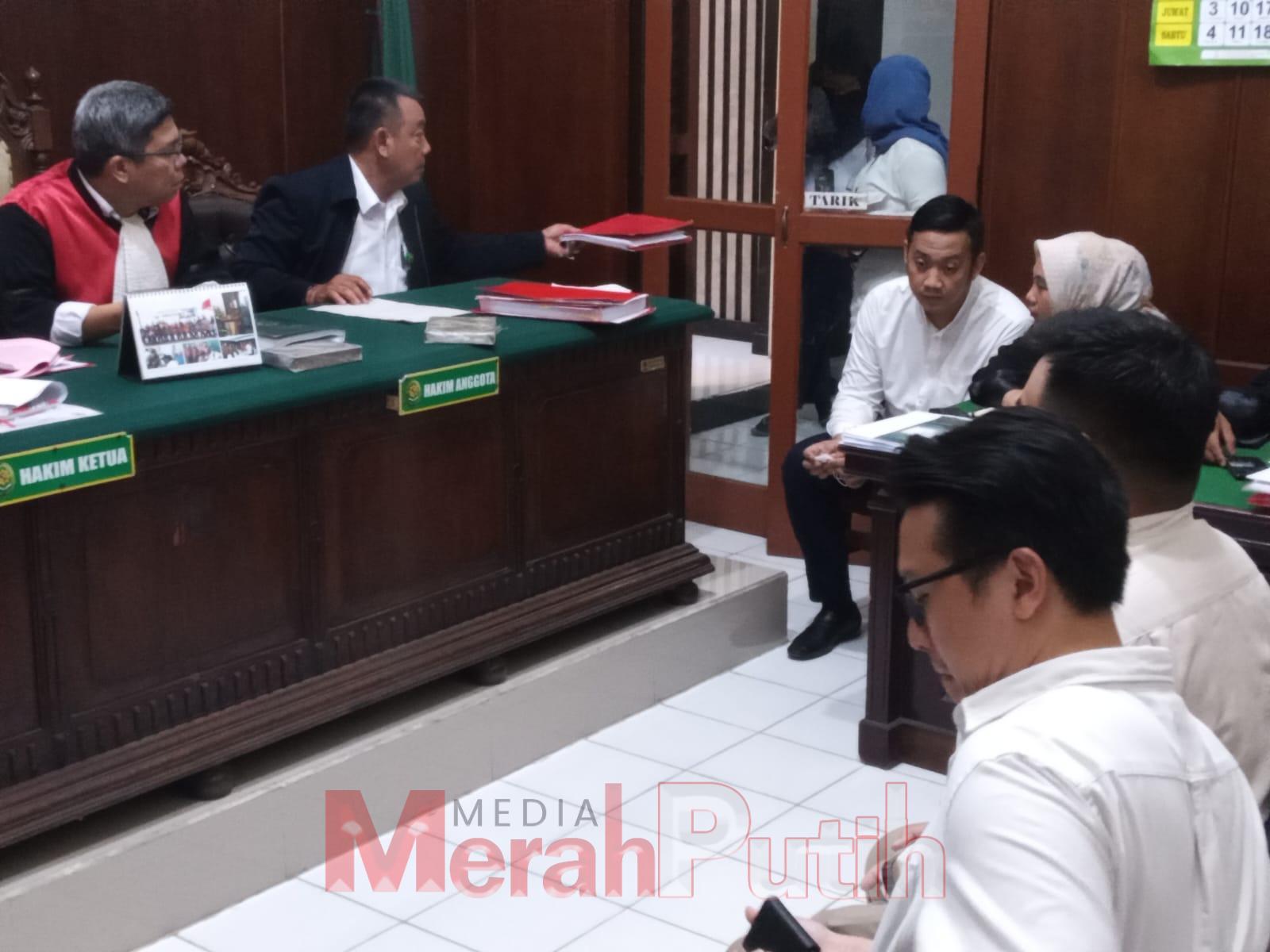 modus-investasi-sprei-king-koil