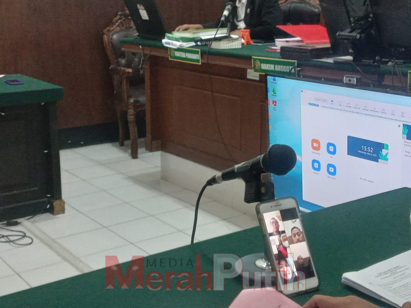 terdakwa-alvian-ngaku-usaha-bangkrut