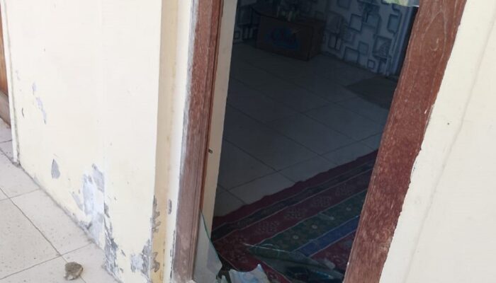 Kantor LSM FPSR Diteror Orang Tak Dikenal, Kaca Jendela Dipecah