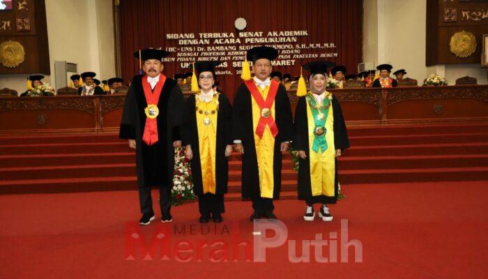 JAM-Pembinaan Jadi Guru Besar Ilmu Hukum dan Pemulihan Aset pada Universitas Sebelas Maret