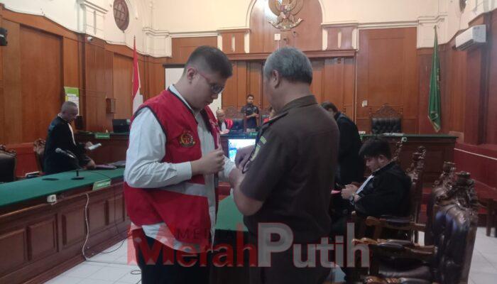 Ronald Tannur Dituntut 12 Tahun Penjara usai Aniaya Dini Hingga Tewas