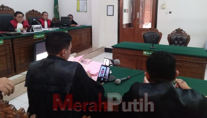 Dua Terdakwa Ini Dihukum 1 Tahun Penjara usai Menganiaya Penderita Parkinson