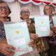 serahkan-39-sertifikat-hgb-kepada-warga