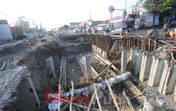Proyek Jalan Menganti Wiyung – Babatan Unesa Ditarget Rampung Desember 2024
