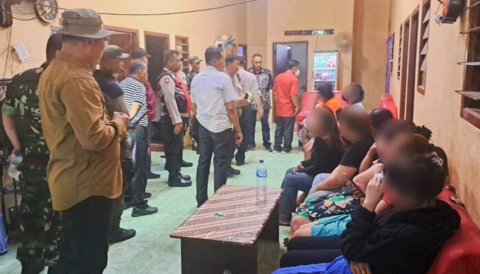 12 Wanita Dievakuasi dari Rumah Kosong di Sememi Surabaya, Ini Penyebabnya