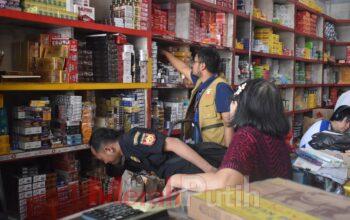 Tekan Peredaran Rokok Ilegal Menyasar Toko Kelontong