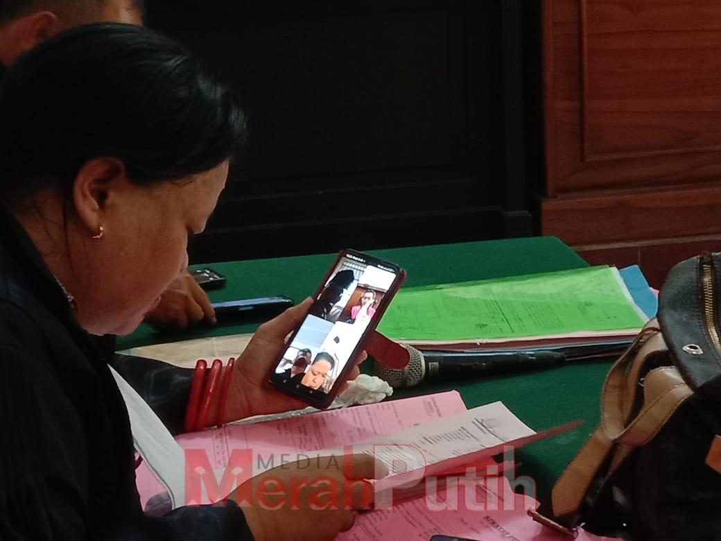 dua-terdakwa-pencuri-kabel-telkom-di-pakis