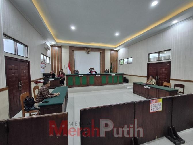 hakim-tolak-permohonan-praperadilan-tersangka