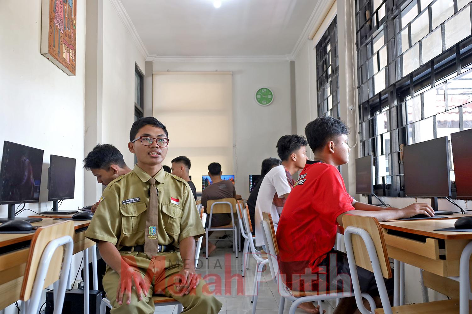 sekolah-rakyat-ala-kota-surabaya