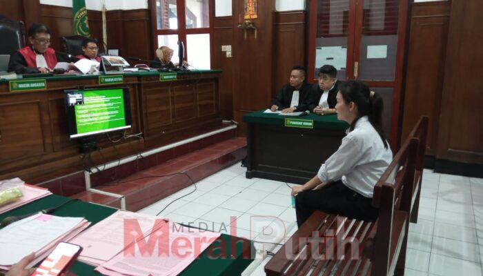 Kasus Penggelapan Perabotan Rumah Kakaknya, Juliana Sesa Divonis 3 Bulan Bui