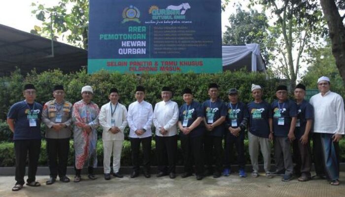 Menteri Kebudayaan Fadli Zon Apresiasi Kurban Massal di Surau Qutubul Amin Depok